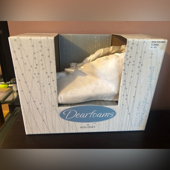 Dearfoam Bedroom Shoes - Picture 7 of 7